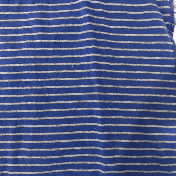 Lululemon T-shirt - Picture 2 of 5